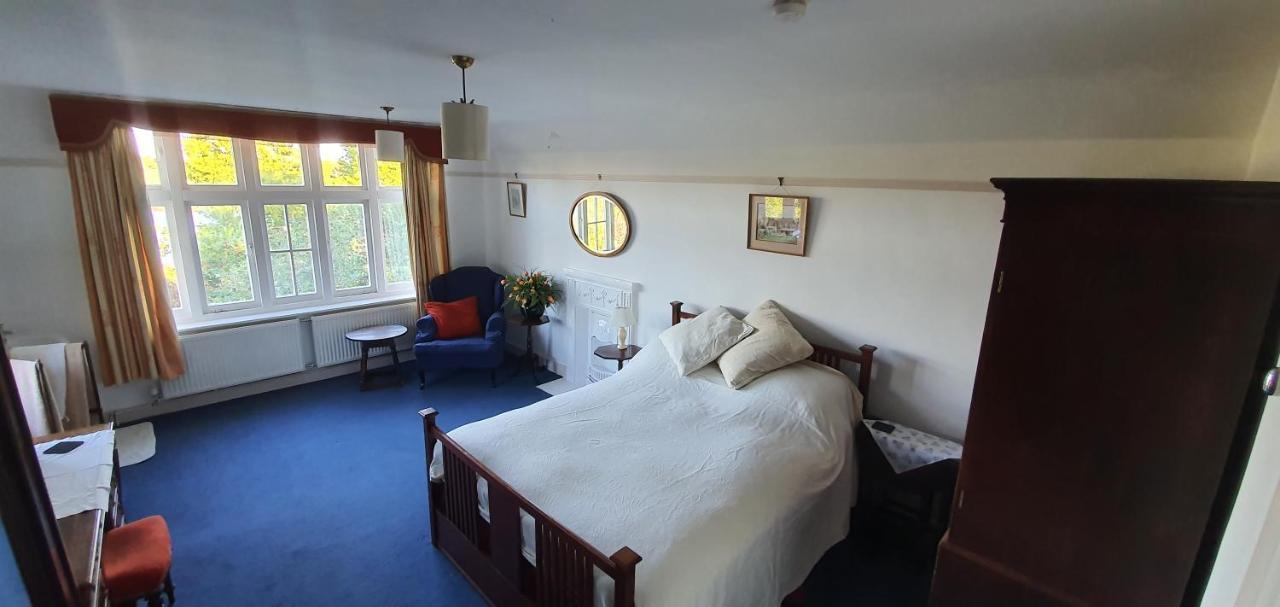 Inverloddon Bed And Breakfast, Wargrave Reading Exterior photo